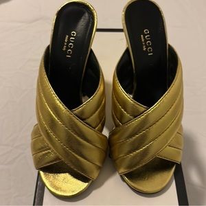 Gucci Gild NAPPA SILK
ORO VECCHIO heels